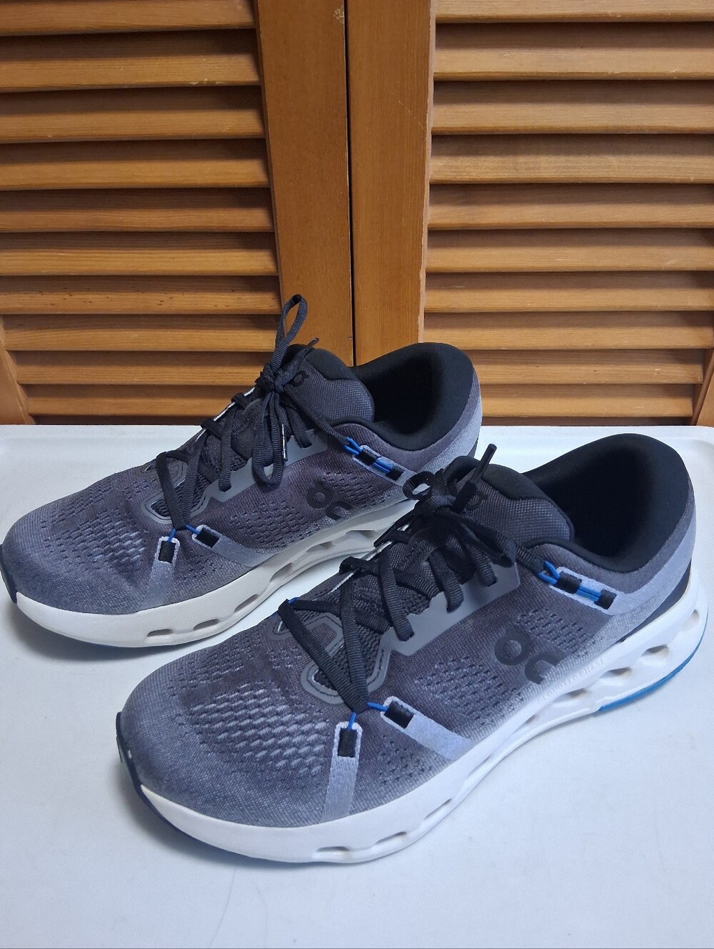 On Cloudsurfer 2 Black/ Malibu Men's Running Shoe * Size: 10.5